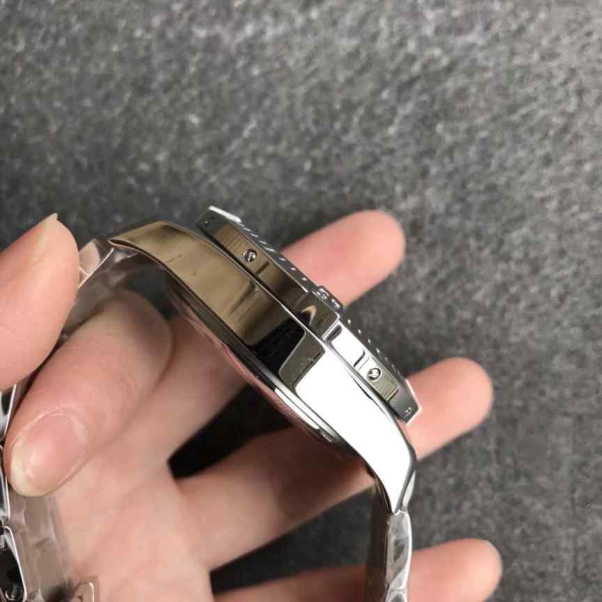 gf厂百年灵复仇者战机-细节图5