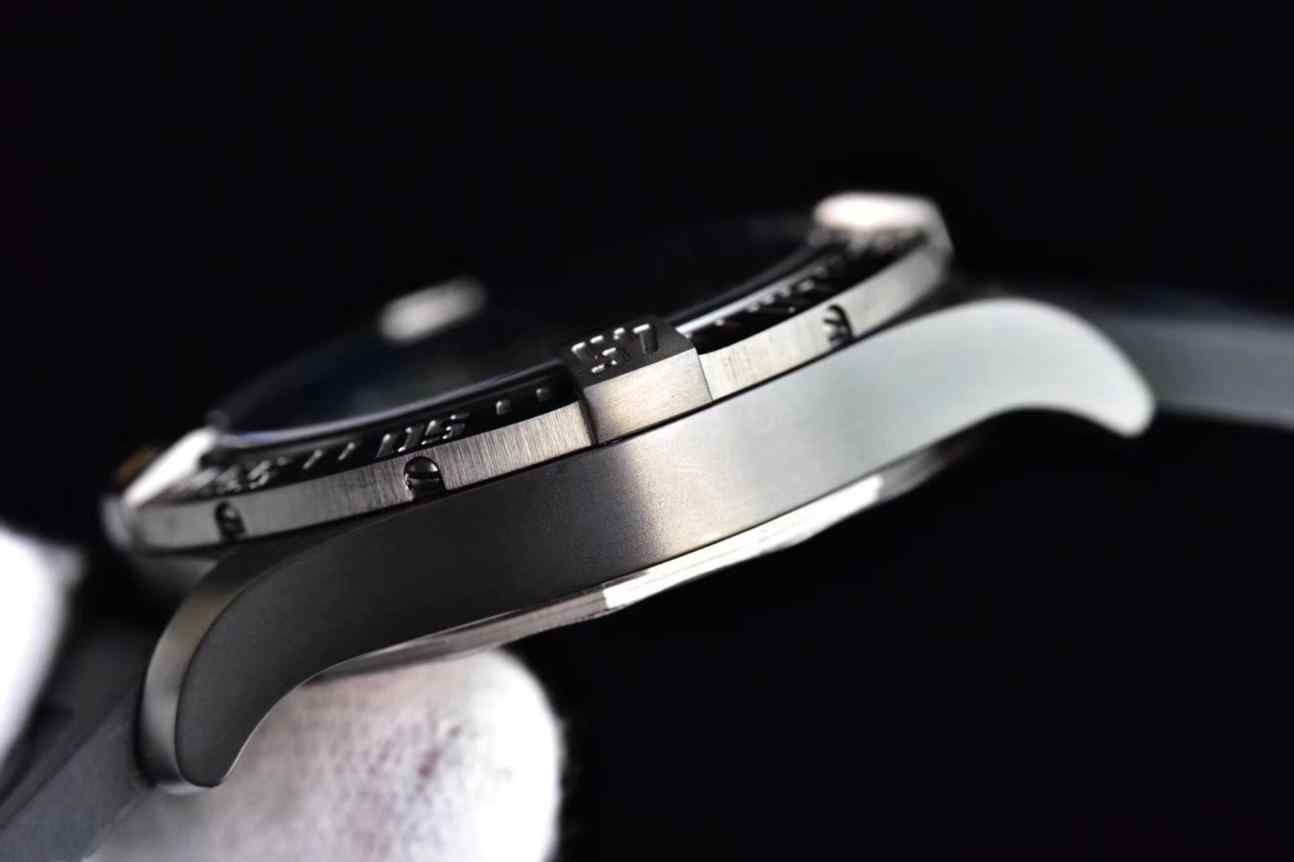 gf厂v3版百年灵复仇者黑鸟侦察机-细节图6