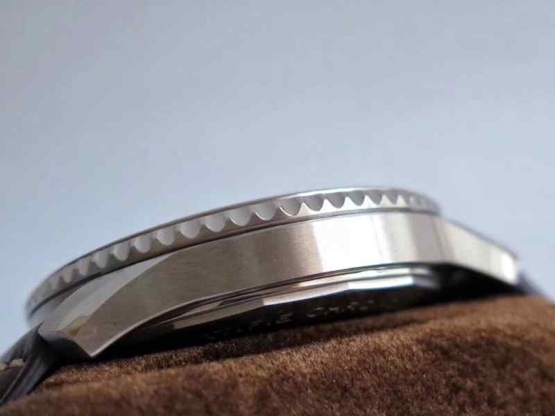 zf厂百年灵航空计时-细节图7