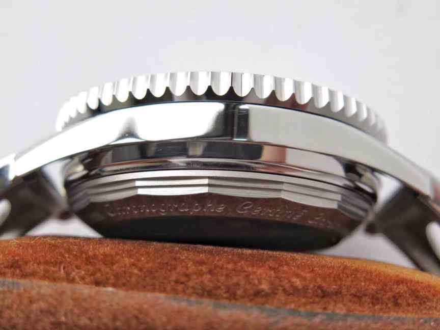 AI厂百年灵航空计时-细节图9