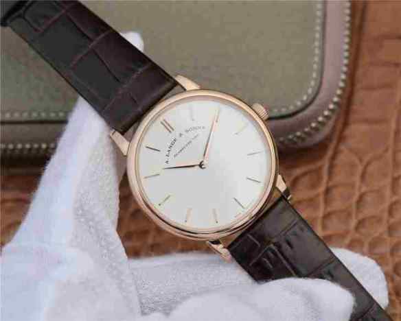 SV厂新品朗格SAXONIA腕表_超级2892自动上旋机芯_牛皮
