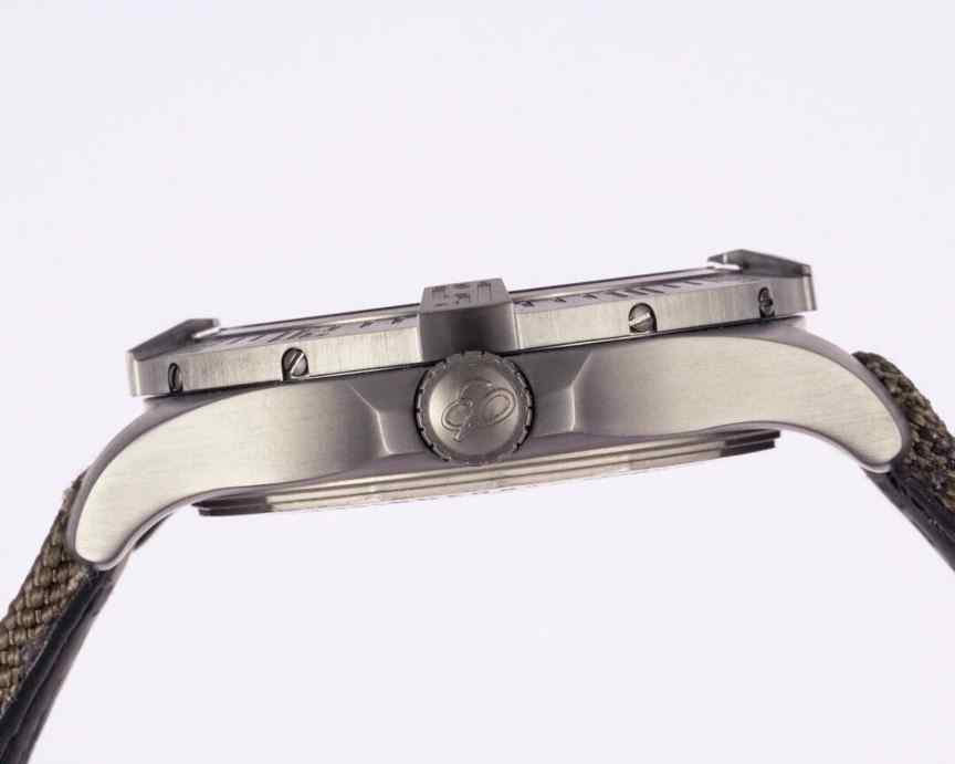 tw百年灵复仇者黑鸟-细节图6