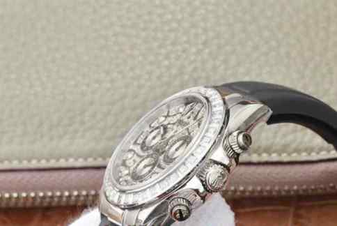 高仿迪通拿型男表-细节图4