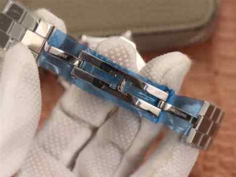 RB卡地亚ROADSTER_DE_CARTIER卡丁跑车系列_精钢表带_自动机械机芯_男士腕表