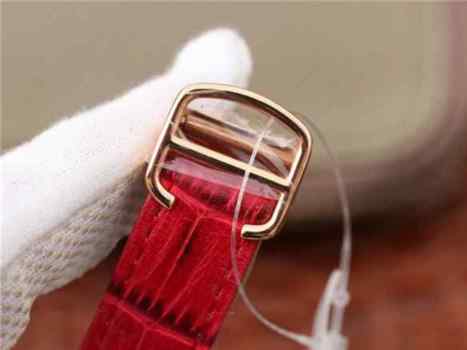 TK卡地亚坦克WJTA0014最新款TankLouis系列_中性_石英机芯_男女可戴