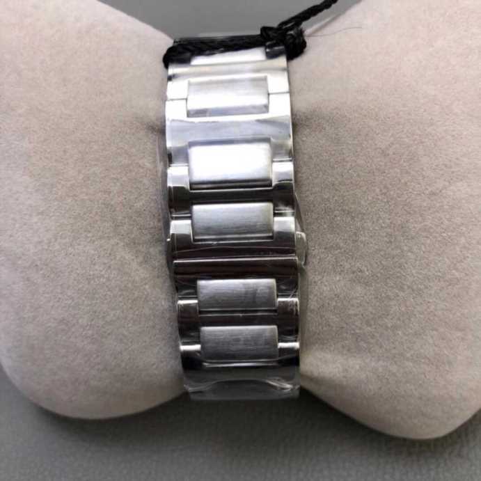 高仿伯爵男表-细节图7