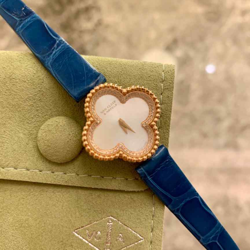 梵克雅宝女表复刻表-细节图5