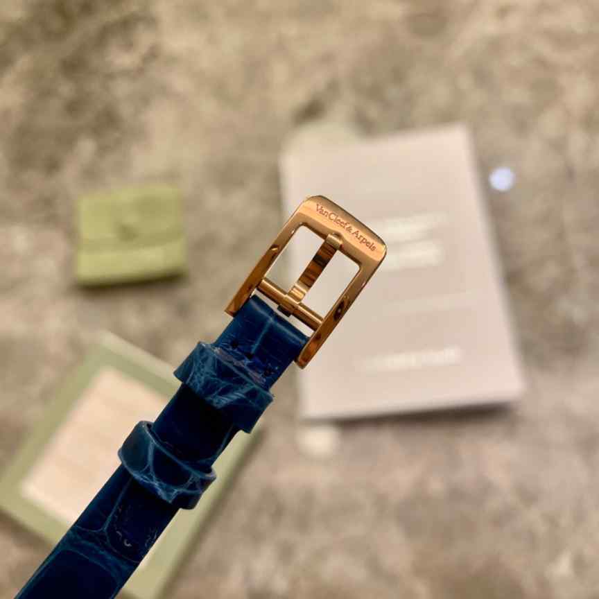梵克雅宝女表复刻表-细节图8