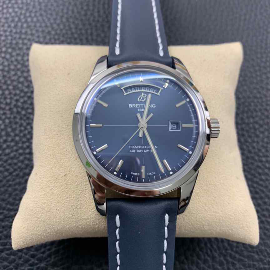 百年灵越洋zf_蓝宝石镜面_探险家_钢带_机械表_43mm