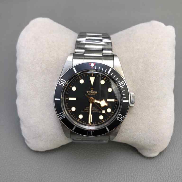 帝陀  v4 zf_蓝宝石镜面_钢带_小黑盾_ZF厂_碧湾