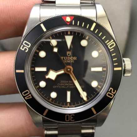 高级复刻表帝舵_原版复刻_牛皮_2824机芯